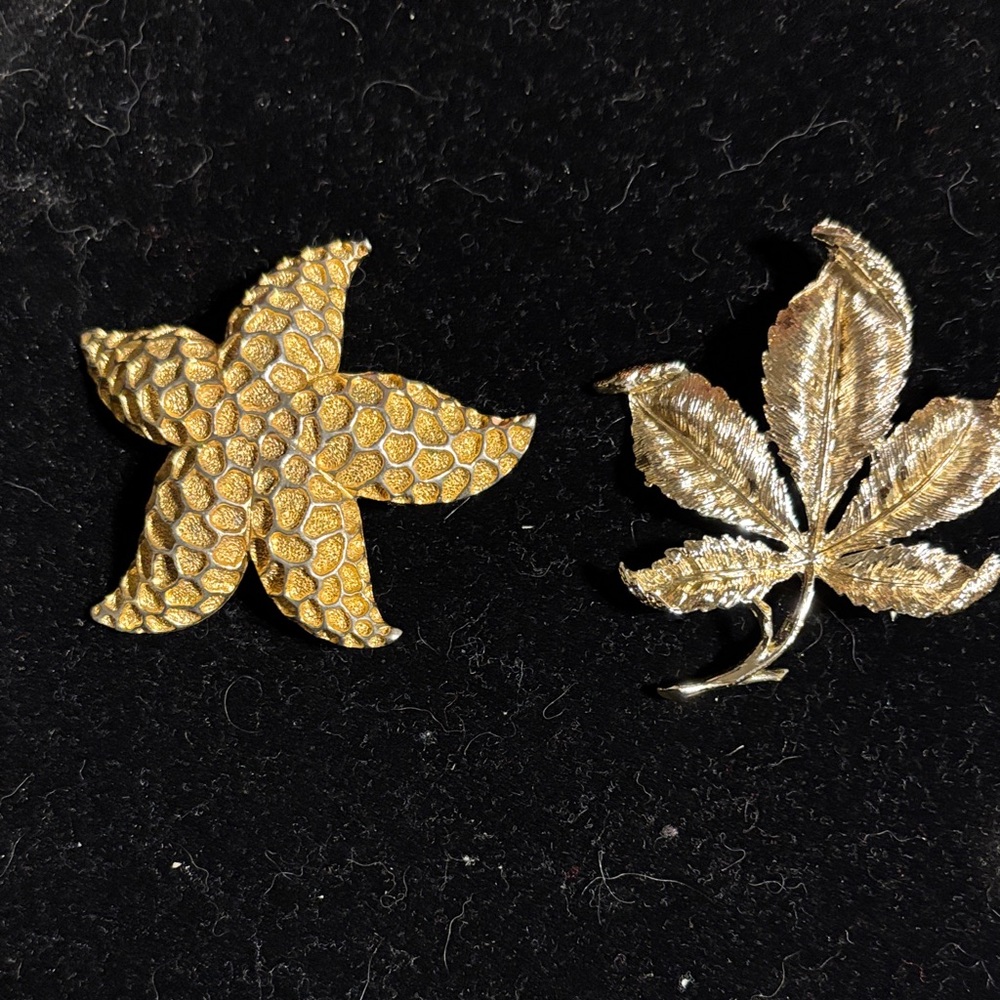Vintage Coro Gold Starfish and Leaf Brooch Set gold tone
